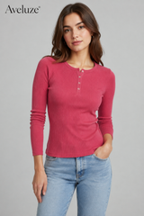 T-shirt Canelada Rose Red Modelo — Aveluze