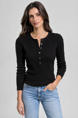 T-shirt Canelada Black Modelo — Aveluze